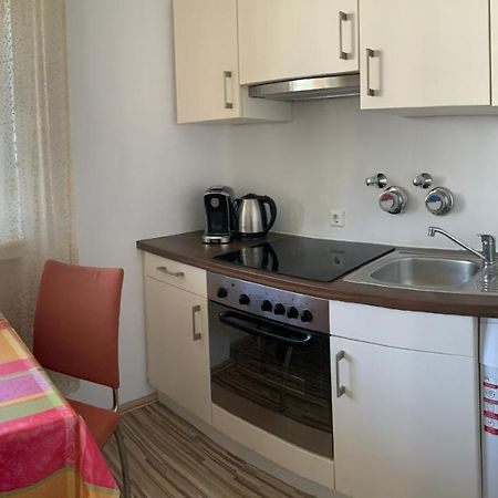 Grosse Und Helle Ferien Wohnung Mit Parkplatzen Laufenburg Exterior foto